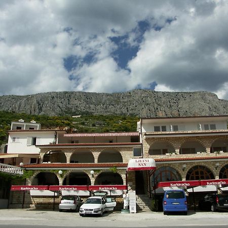 Villa Ljetni San Omis Ngoại thất bức ảnh