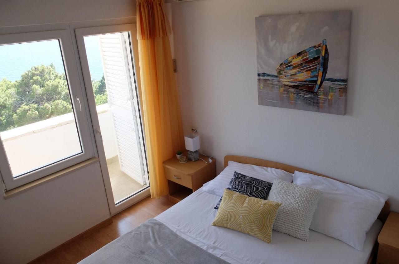 Villa Ljetni San Omis Ngoại thất bức ảnh