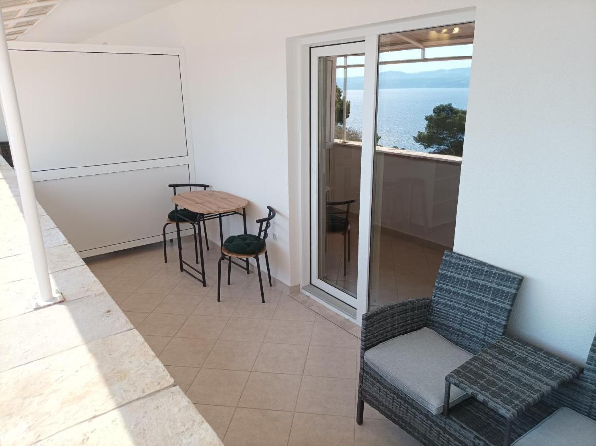 Villa Ljetni San Omis Ngoại thất bức ảnh