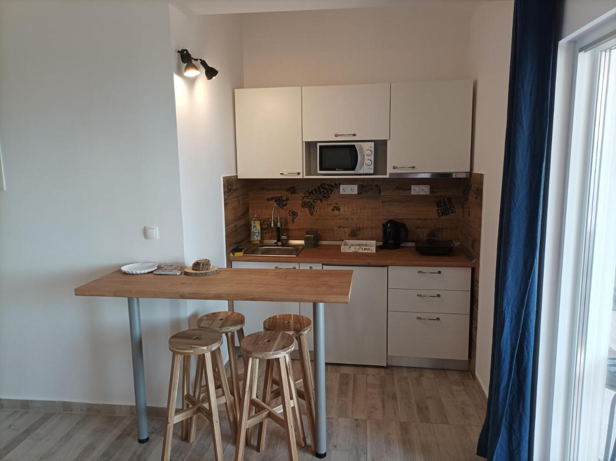 Villa Ljetni San Omis Ngoại thất bức ảnh