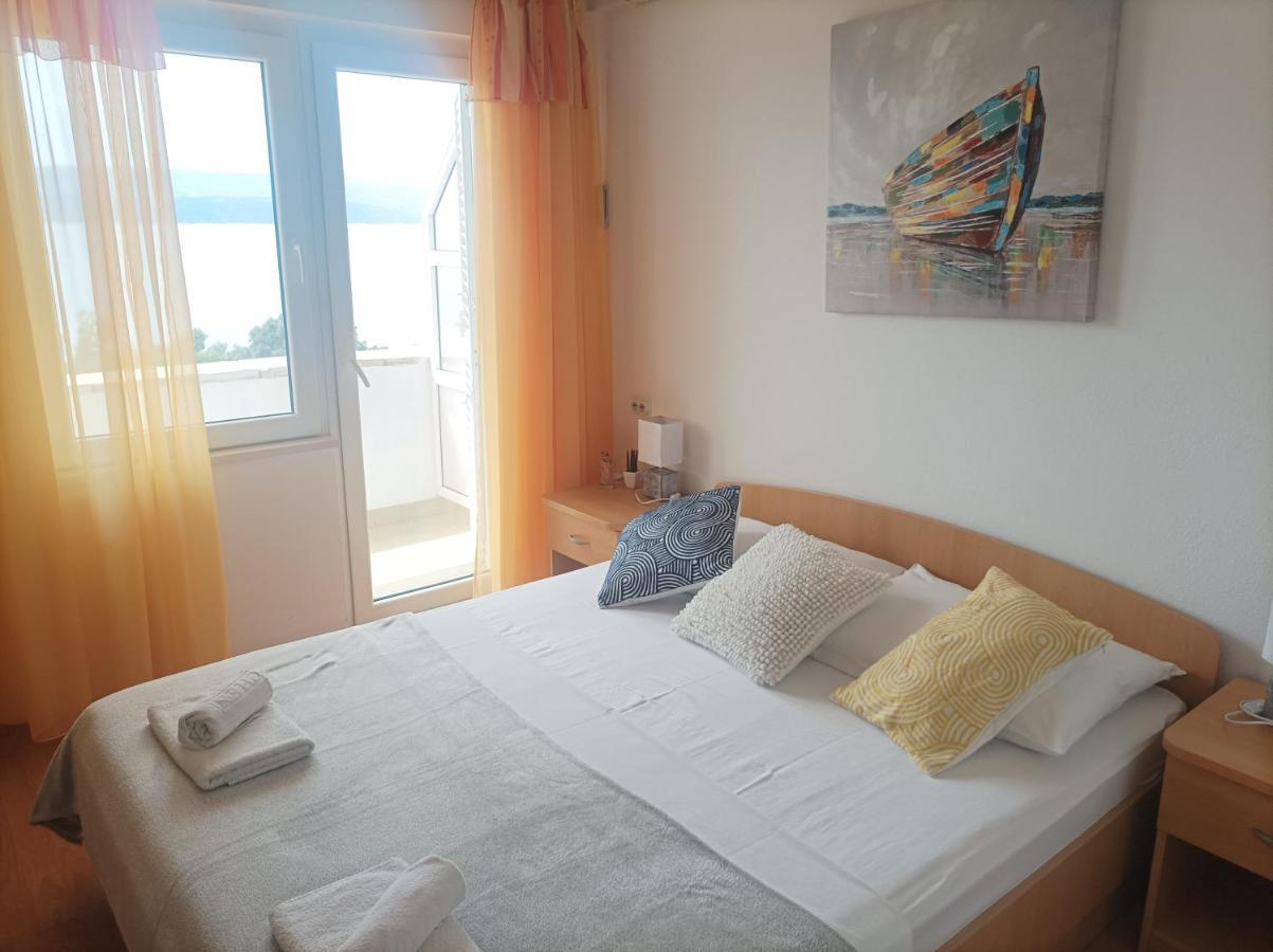 Villa Ljetni San Omis Ngoại thất bức ảnh